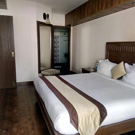 One Earth Royale Boutique Hotel Mussoorie Eksteriør billede