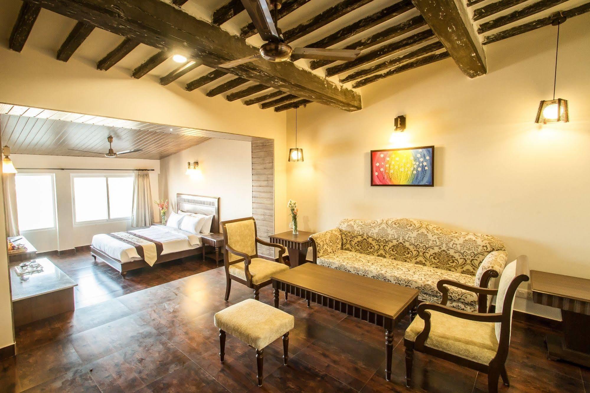 One Earth Royale Boutique Hotel Mussoorie Eksteriør billede